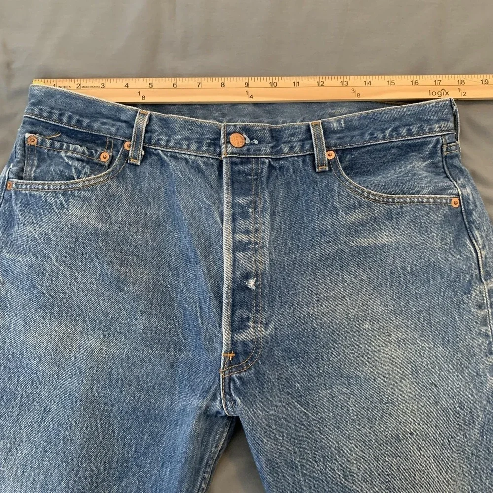 Vintage Levis 501XX Jeans Mens 38x34 Blue Wash Straight Distressed Denim 90s